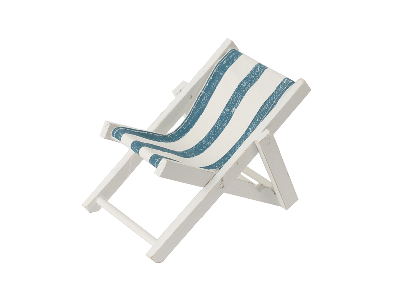 Strandstoeltje blauw/wit gestreept. Strandstoeltje blauw/wit gestreept.