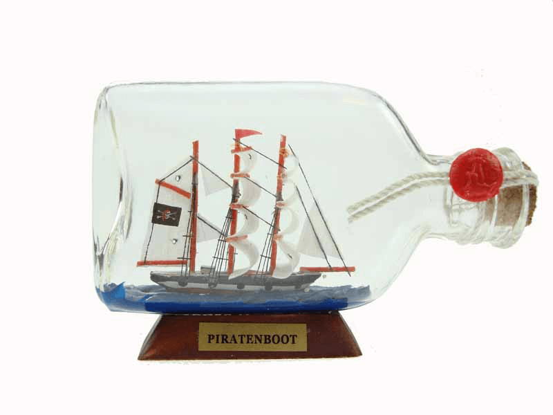 Flat bottle with pirateboat Flat bottle with pirateboat