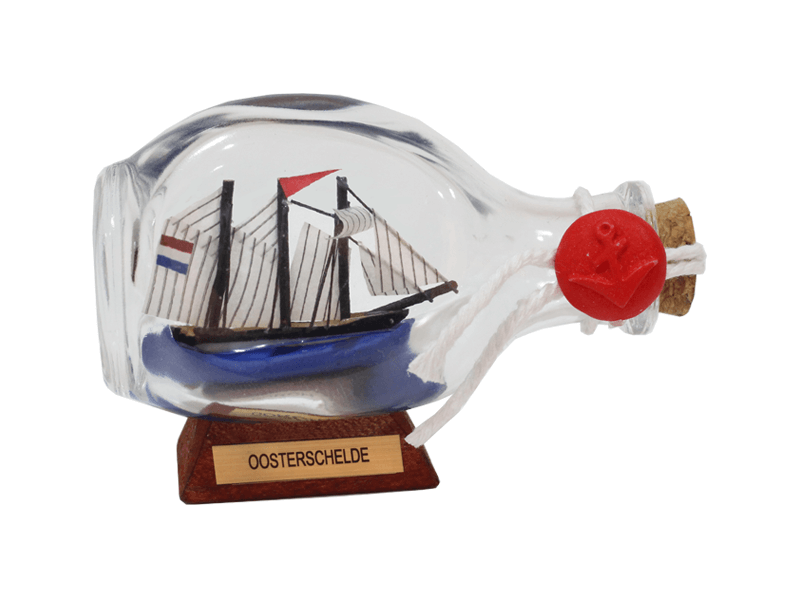 Boot in fles Oosterschelde 9cm